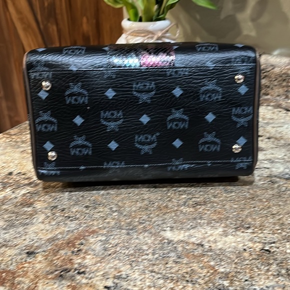 MCM Visetos Python Lion Princess Limited Edition Boston Top Handle Bag - Picture 7 of 11